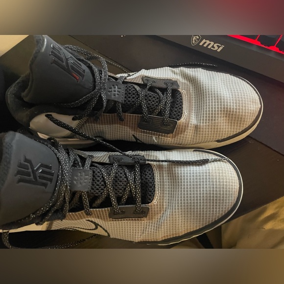 Never been used show no box - Picture 2 of 4